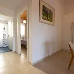 Villa Ruby Pessada *