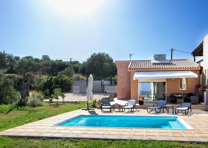 Ruby Pessada Villa *