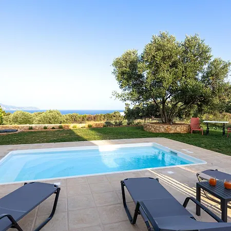 Villa Ruby Pessada *